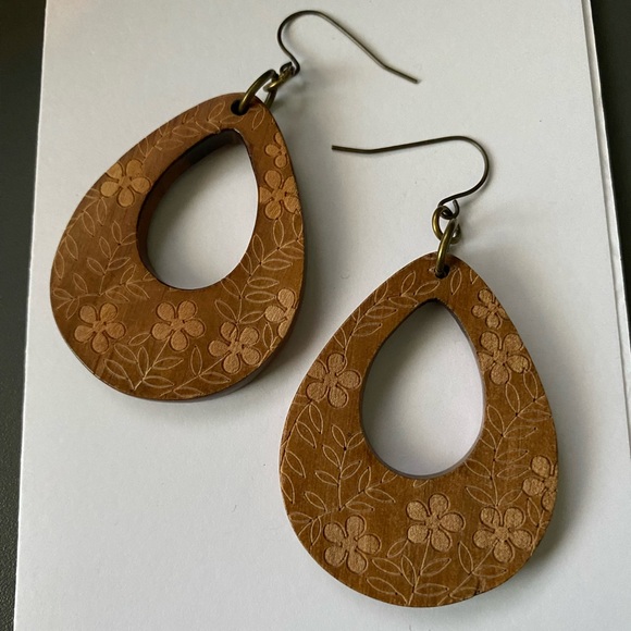 Wooden Floral Dangle Earrings - Picture 1 of 6